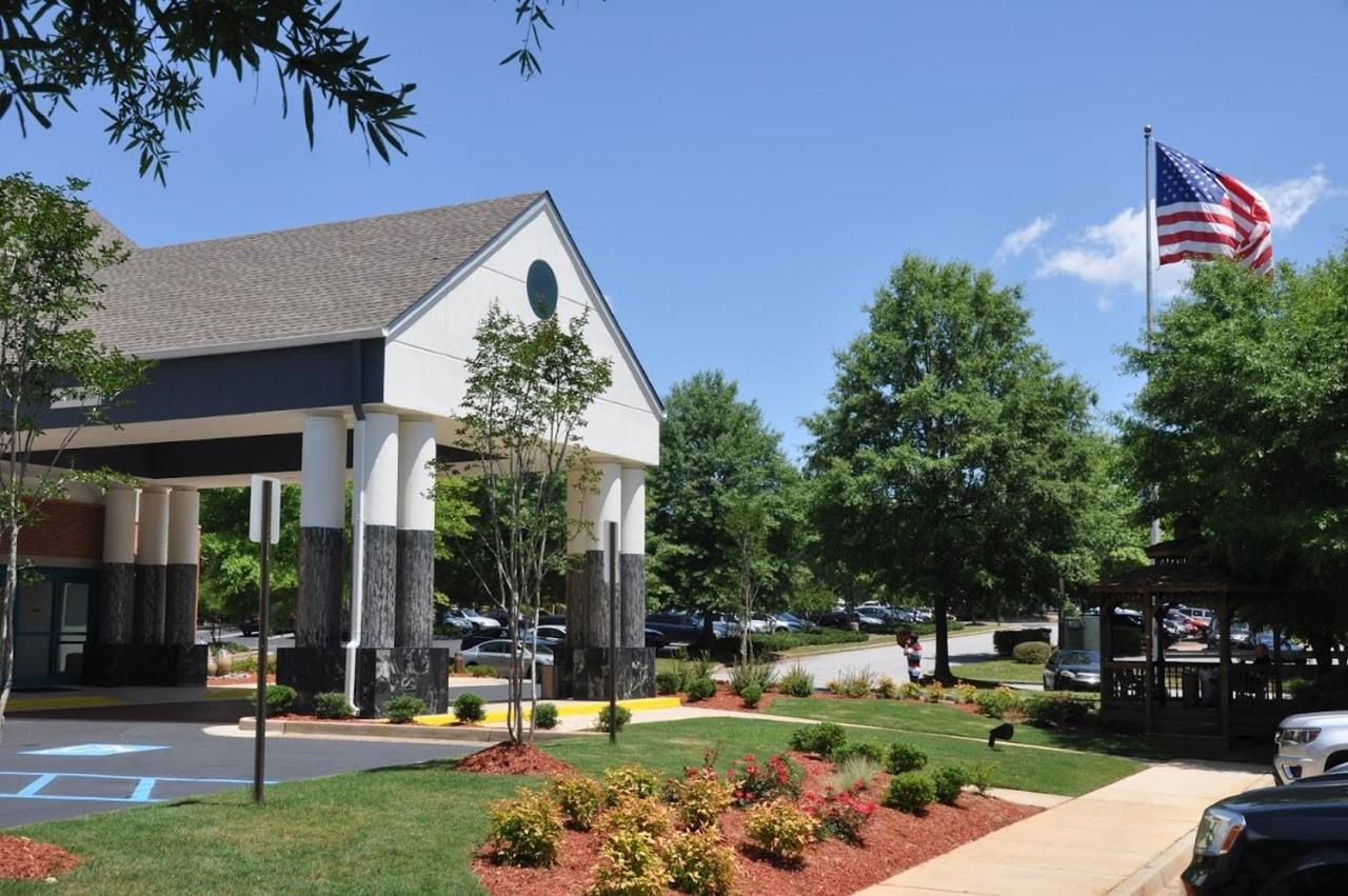 Best Western Plus Roswell/Alpharetta Hotel Exterior photo